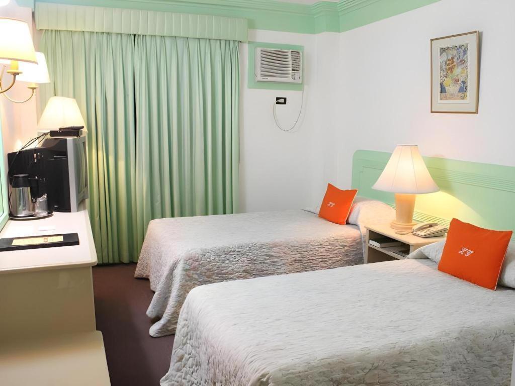 Hotel Galleria Davao City Buitenkant foto